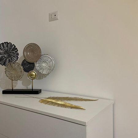 Maioliche Apartment Маргерита-ди-Савойя Экстерьер фото
