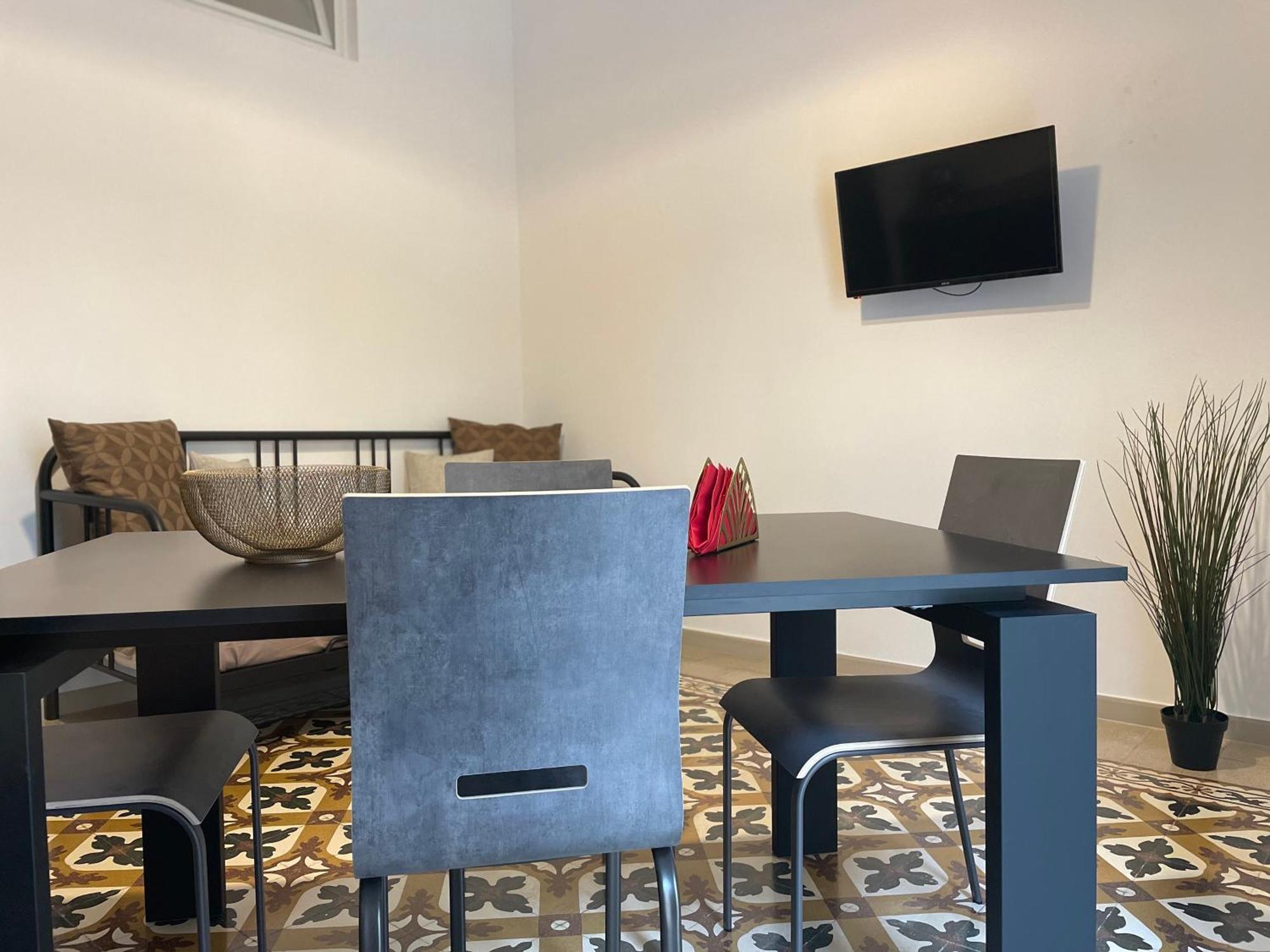 Maioliche Apartment Маргерита-ди-Савойя Экстерьер фото