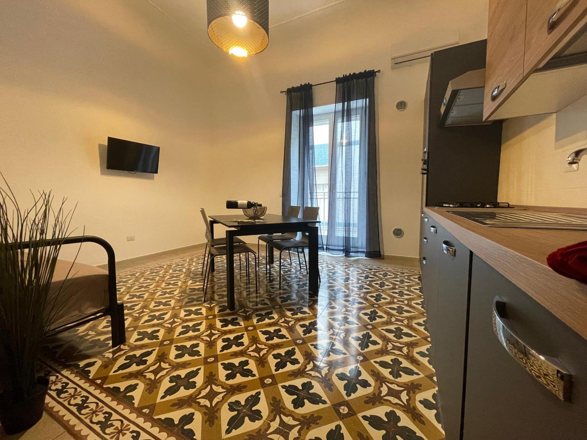 Maioliche Apartment Маргерита-ди-Савойя Экстерьер фото